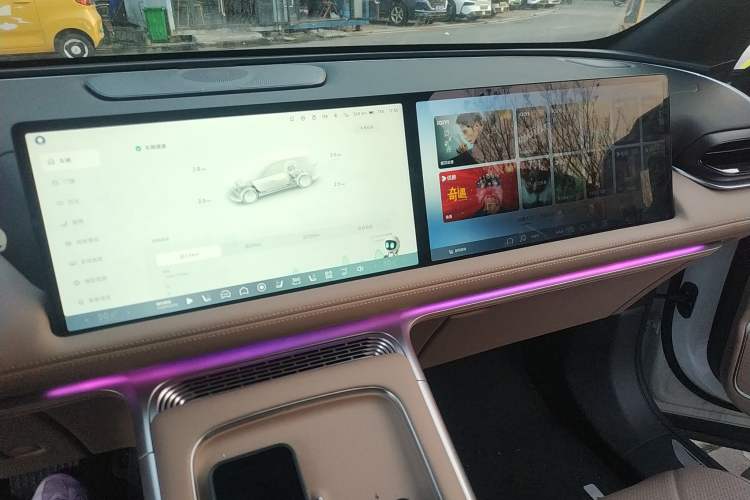 Used XPeng G9 2025 625 Long-Range Max Audio And AC Panel