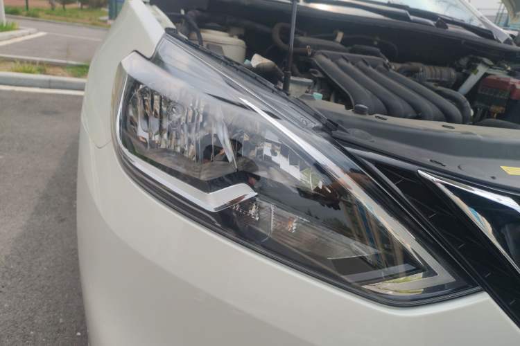 Used Nissan Sylphy 2021 Classic 1.6XE CVT Comfort Edition Right Front Headlight