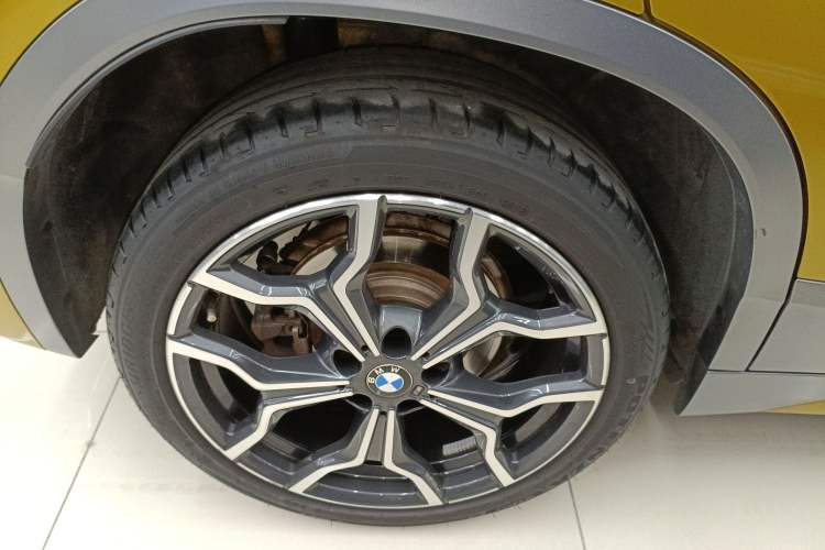 Used BMW X2 2019 sDrive25i Luxury Model with M Off-Road Package China VI Emission Standard
