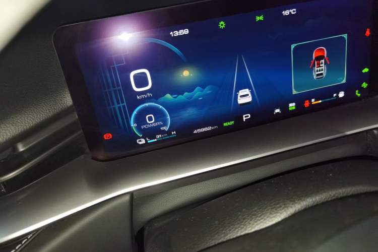 Used Haval H6 New Energy 2023 DHT-PHEV 110KM Long-Range Edition Odometer Close Up