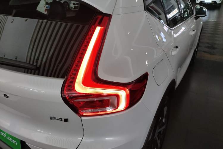 Used Volvo XC40 2024 B4 4x4 Smart Luxury Edition
