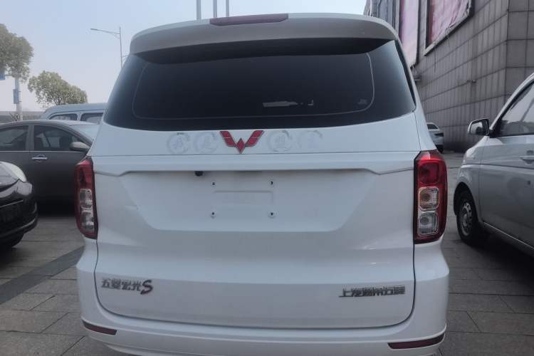 Used Wuling Hongguang 2019 1.5L S Standard Version China VI LAR
