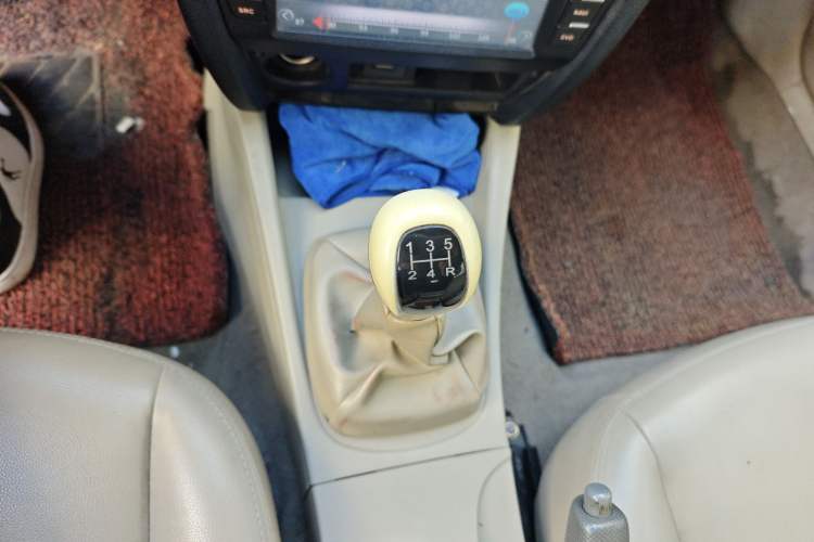 Used Soueast V3 Lingyue 2012 1.5L Manual Comfort Edition
