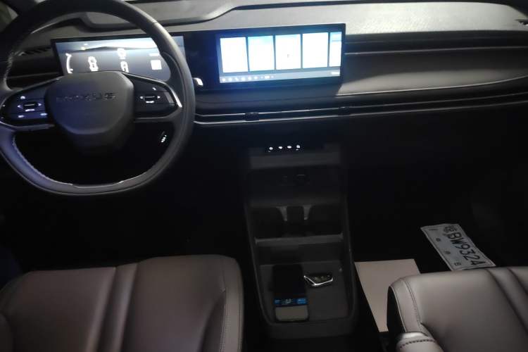 Used SAIC MAXUS Dajia 7 2024 Revised Version Super Hybrid Long-Range Edition Enjoyment Version Gear Lever