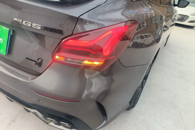 Used MG 5 Scorpio 2022 1.5T Trophy Sport Luxurious Edition