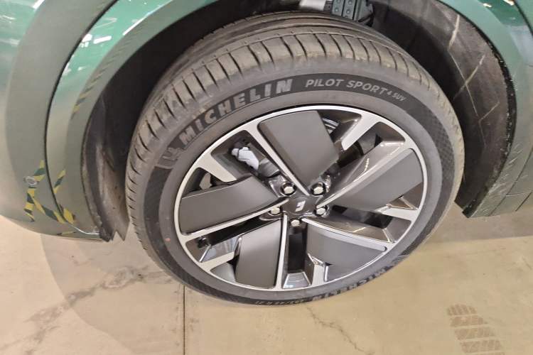 Used Li Auto L7 2025 Max Smart Refresh Edition