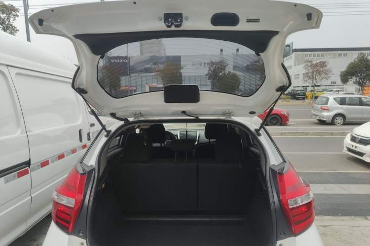 Used Toyota YARiS L Zhi Xuan 2016 Revised 1.5E CVT Charming Edition