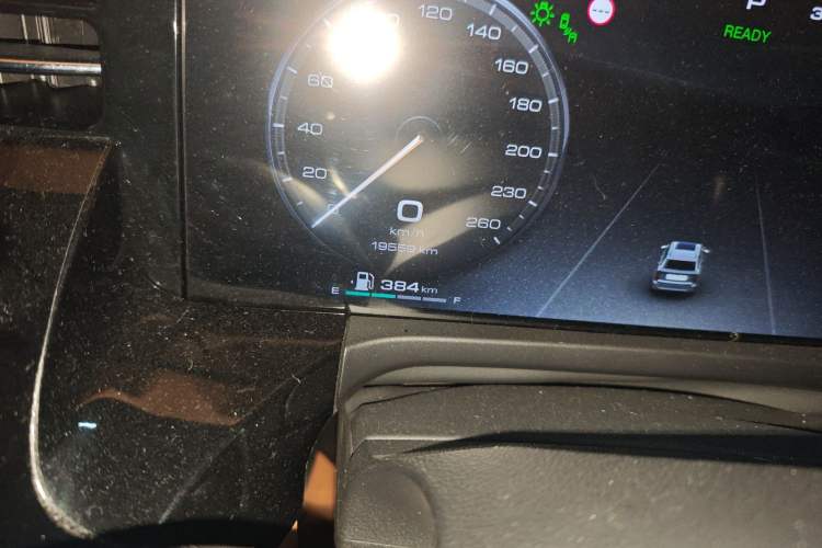 Used Tank 500 New Energy 2024 Hi4-T Odometer Close Up