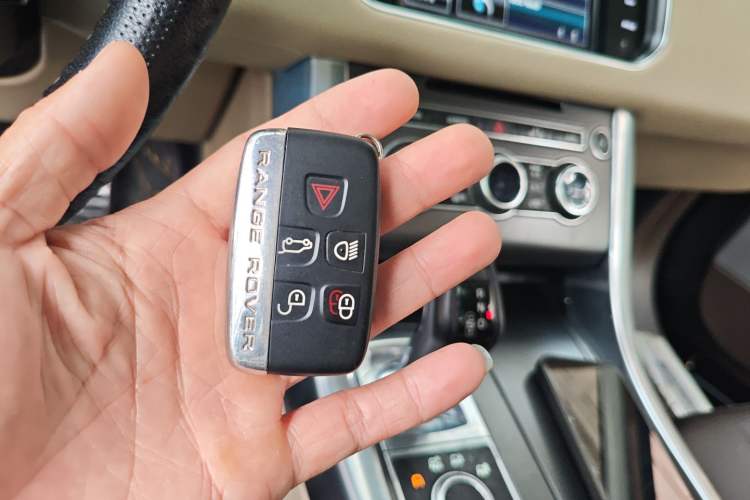 Used Land Rover Range Sport 2014 3.0 SC V6 HSE DYNAMIC Vehicle Key