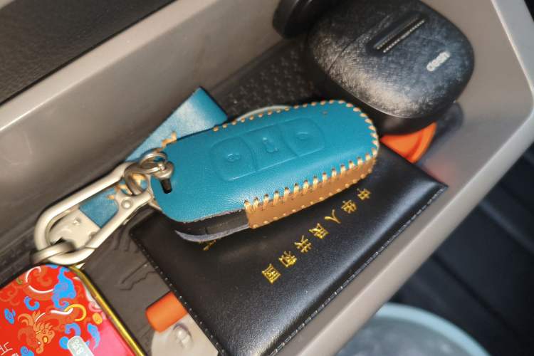 Used CHANGAN KUAYUE Starlight EV 2025 Model 3-Passenger Van, 350 km, Luxury Edition Vehicle Key