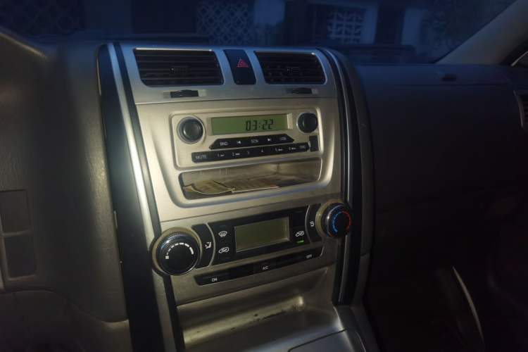 Used Jinbei Express 2019 2.0L Standard Version China VI 1TZS