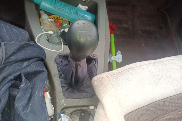 Used Wuling Rongguang V 2016 1.5L Practical Version Gear Lever