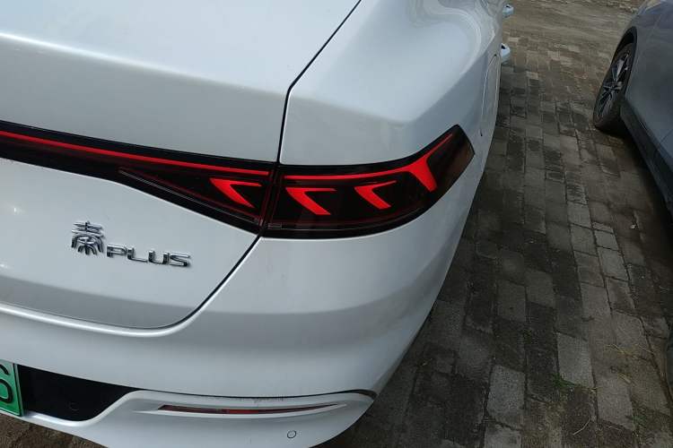 Used BYD Qin PLUS 2024 Honor Edition EV 510KM Beyond Model