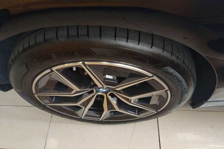 Used BMW i5 2025 eDrive 40L M Sport Package
