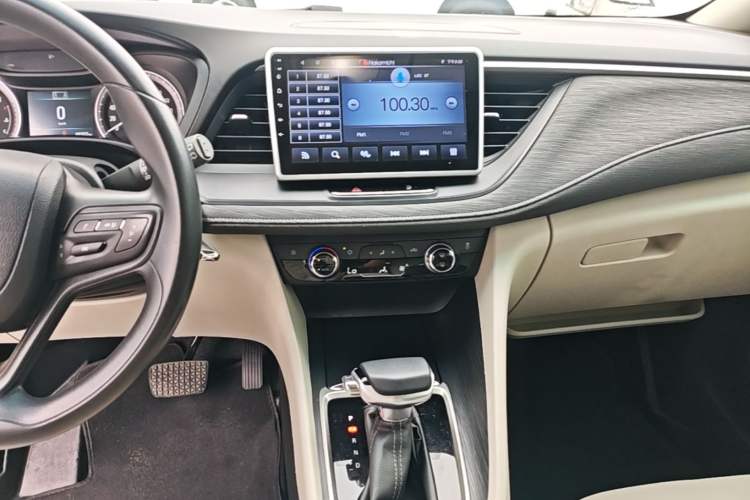 Used Buick GL6 2018 18T 6-Seater Elite Model
