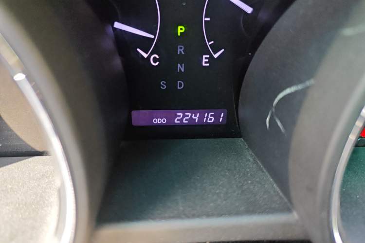 Used Toyota Highlander 2013 2.7L Two-Wheel Drive 7-Seater Zijin Edition Odometer Close Up