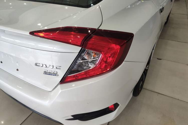 Used Honda Civic 2016 220TURBO CVT Prestige Edition Right Rear Taillight