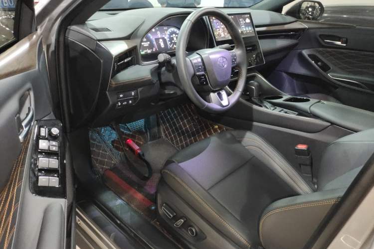 Used Toyota Avalon 2024 Dual-Motor 2.0L Luxury Edition
