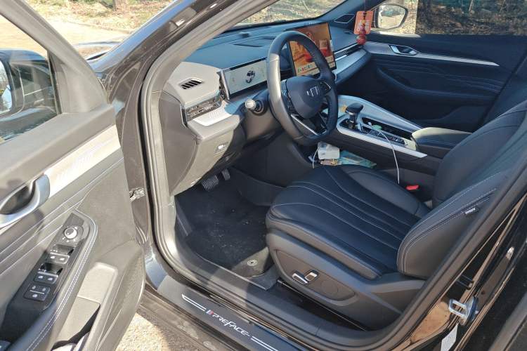 Used Geely Auto Preface 2025 Dongfang Yao 1.5TD Fuyao Edition