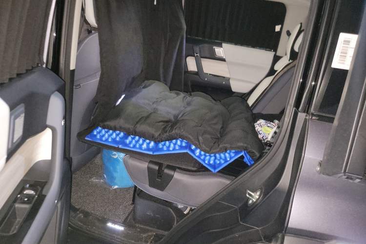 Used iCAR 03 2024 501km Four-wheel Drive Long-Range Advanced Version