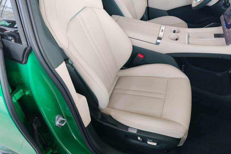 Used Xiaomi Auto YU7 2025 Ultra-Long Range Rear-Wheel Drive Version
