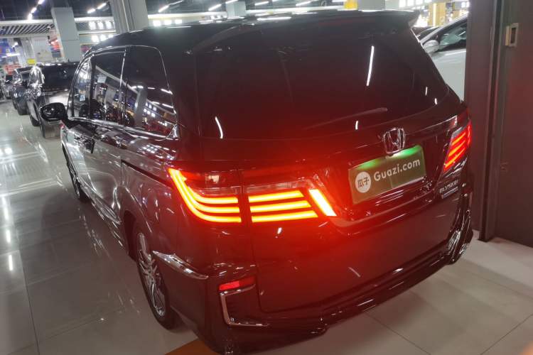 Used Honda Elysion 2019 2.0L Hybrid Luxury Edition