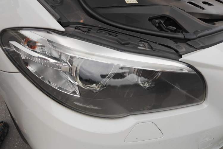 Used BMW 5 Series 2014 528Li Leading Model Right Front Headlight
