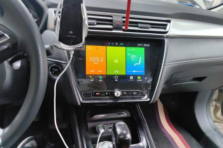 Used Roewe i5 2019 1.5L Automatic 4G Connected Langhao Edition Audio And AC Panel