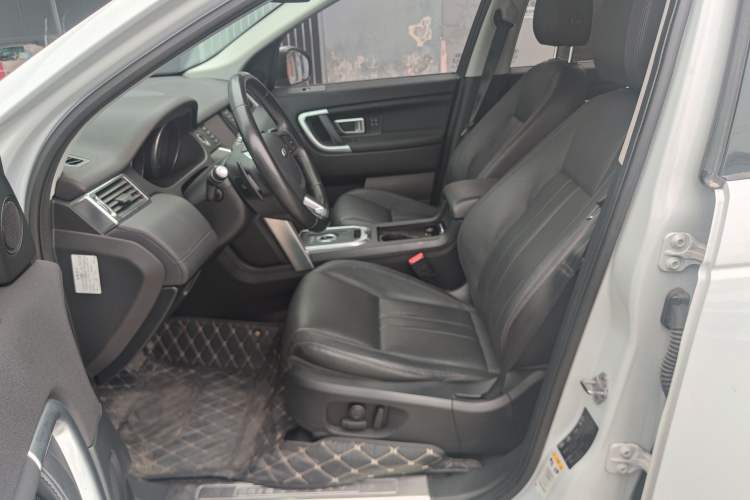 Used Land Rover Discovery Sport 2016 2.0T HSE Left Front Seat