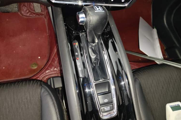 Used Honda Vezel 2020 220 TURBO CVT Luxury Edition
