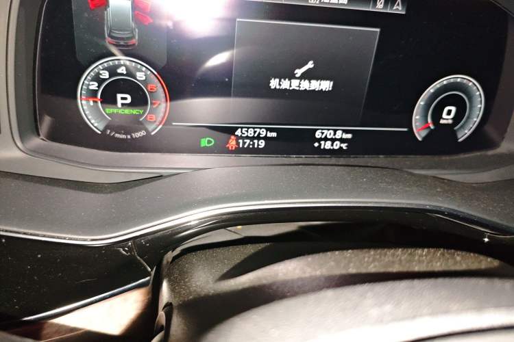 Used Audi Q7 2020 55 TFSI quattro S line sports model Odometer Close Up