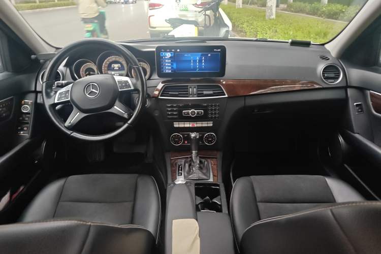 Used Mercedes-Benz C-Class 2013 C 260 Elegant Grand Edition
