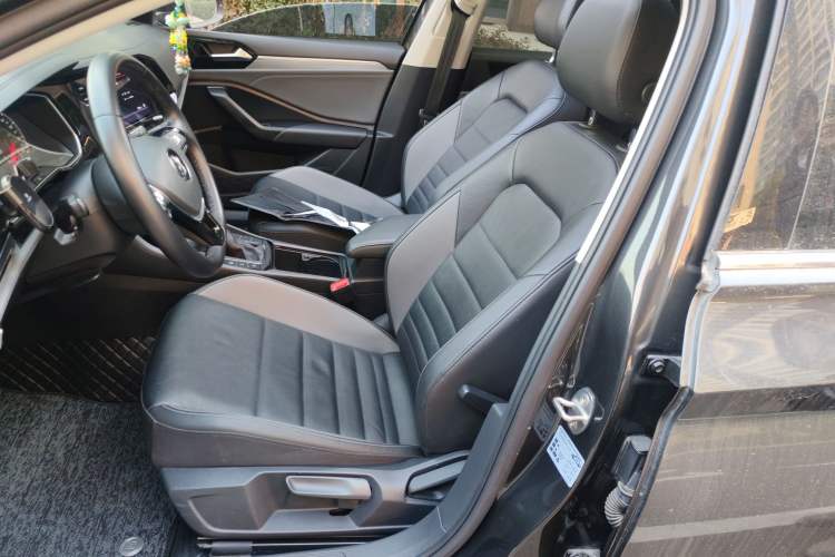 Used Volkswagen Sagitar 2022 280TSI DSG Flyover Edition Left Front Seat