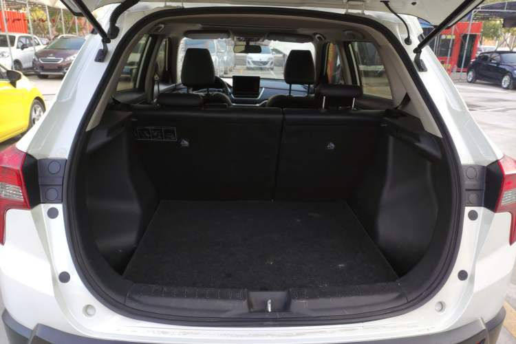 Used Venucia T60 2020 1.6L CVT Smart Drive Version China VI Standard
