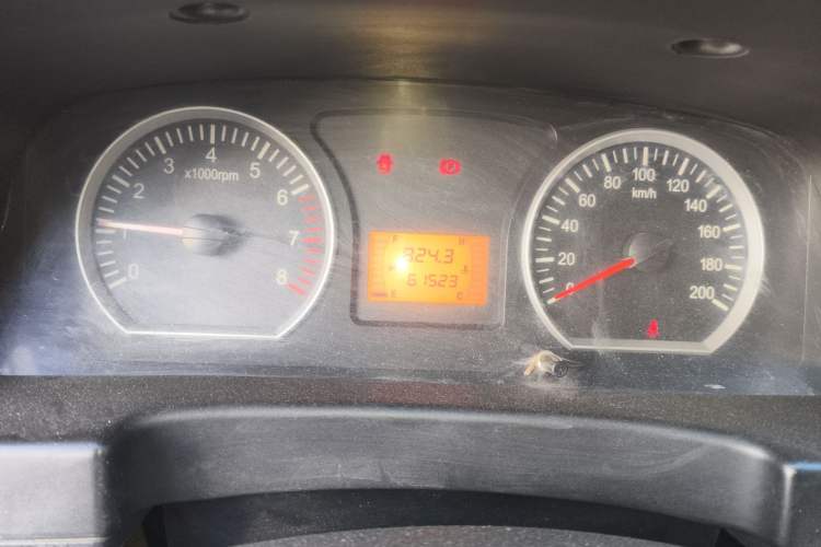 Used FORTHING Lingzhi 2014 V3 1.5L 7-Seater Standard Model II Instrument Cluster