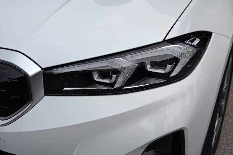 Used BMW i3 2022 eDrive 35 L
