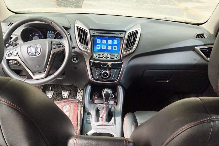 Used CHANGAN CS75 2016 2.0L Manual Luxury Version China IV Standard
