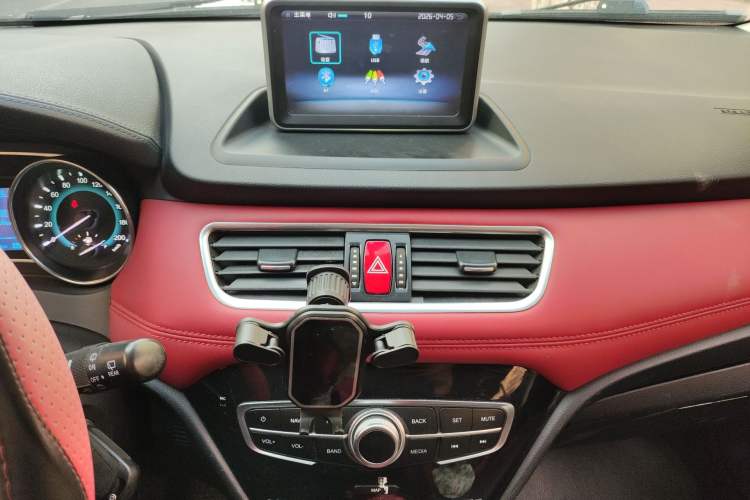 Used Haval H1 2015 1.5L AMT Luxury Model
