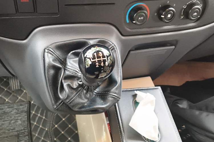 Used Ford Transit Custom 2019 2.2T Multi-Function Long-Wheelbase Mid-Height 7-Seater China VI Gear Lever