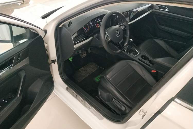 Used Volkswagen Lavida 2019 1.5L Automatic Comfort Edition China VI Standard