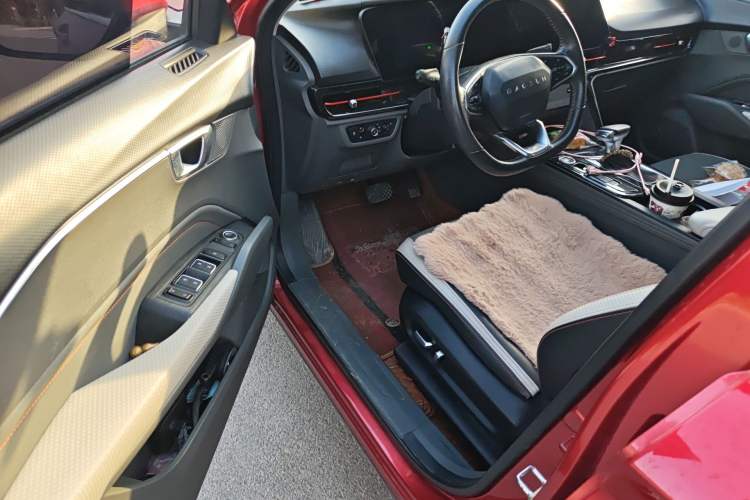 Used Baojun RC-6 2019 1.5T CVT 24-Hour Online Prestige Edition
