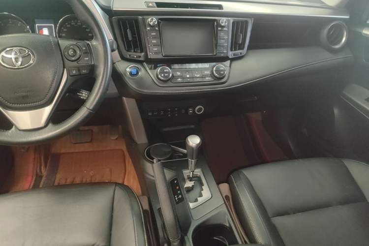 Used Toyota RAV4 2018 2.5L Automatic 4x4 Elite i Edition
