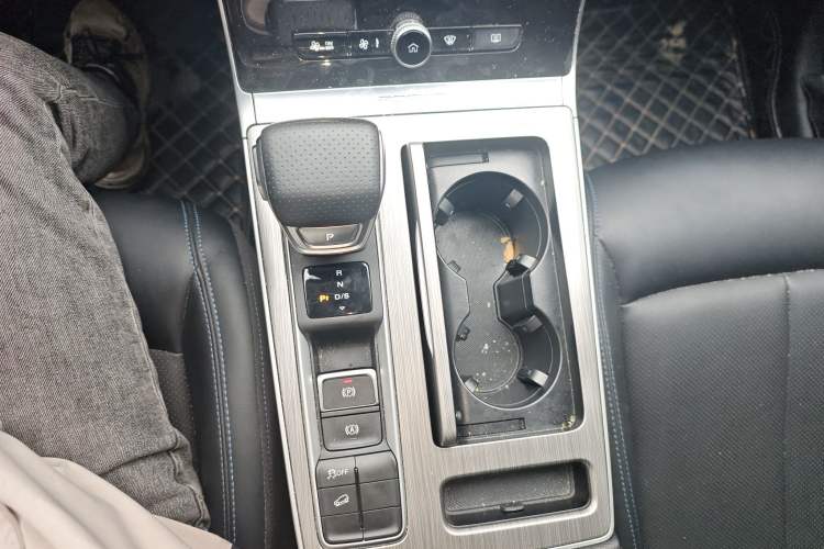 Used Roewe RX5 2022 330TGI Automatic National Style Edition Gear Lever