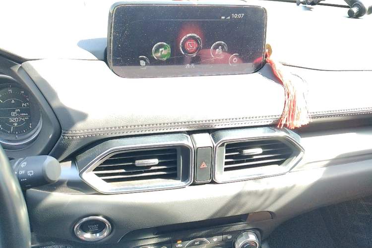 Used Mazda CX-5 2017 2.0L Automatic 2WD ZhiShang Trim China V Standard Audio And AC Panel