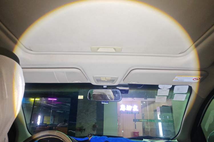 Used Baojun 730 2014 1.5L manual luxury trim 7 seats
