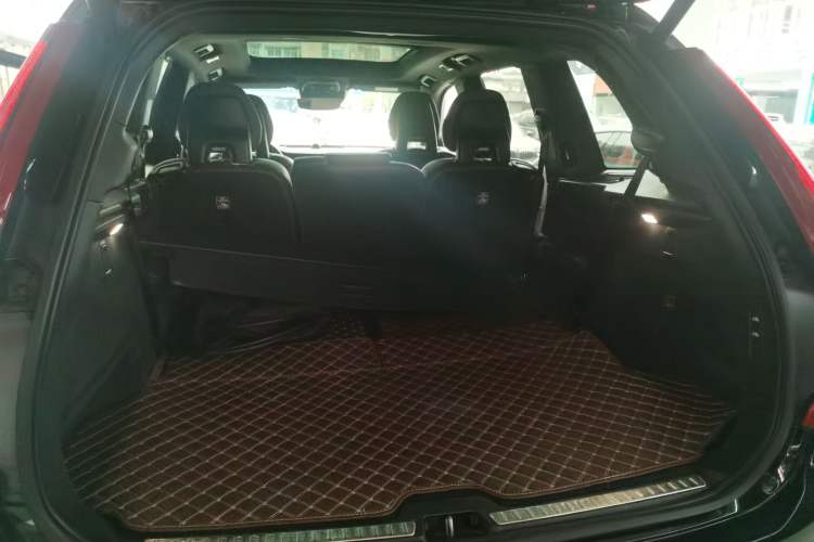 Used Volvo XC90 New Energy 2021 E-Drive Hybrid T8 Luxury Flagship 7-Seater Trunk