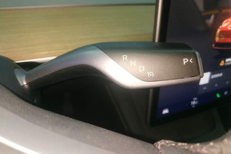 Used Tesla Model Y 2022 Revised Version Rear-Wheel Drive Gear Lever