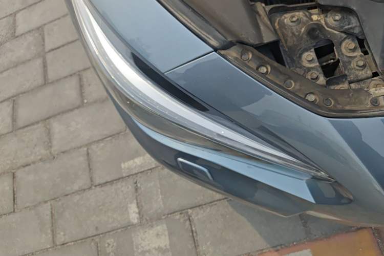 Used Infiniti Q50 2014 3.7L Comfort Edition Right Front Headlight