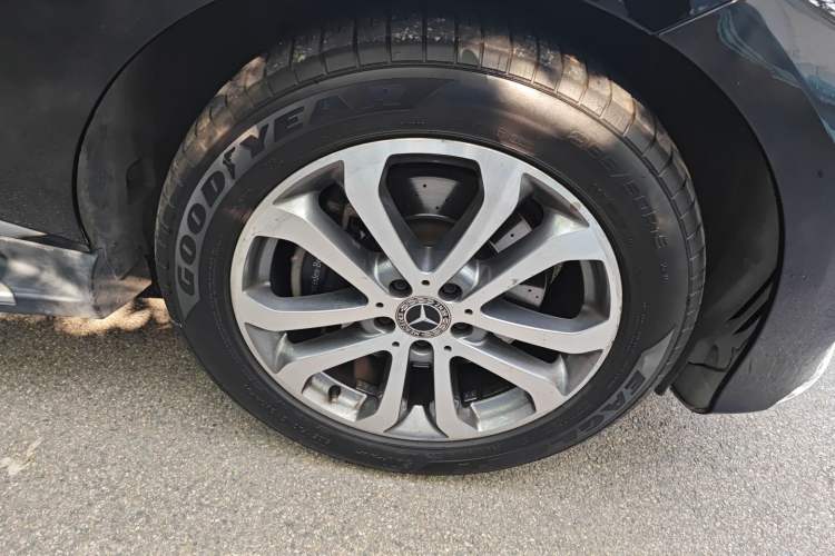 Used Mercedes-Benz GLE 2017 GLE 320 4MATIC Dynamic Model