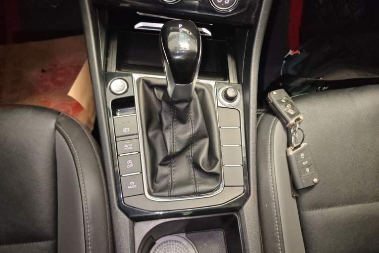 Used Volkswagen Sagitar 2020 280TSI DSG Comfort Version China VI Standard Gear Lever